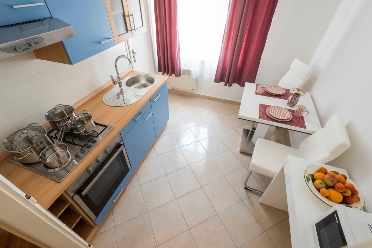 T&M Apartment With Parking In The Old Town Zadar Eksteriør billede